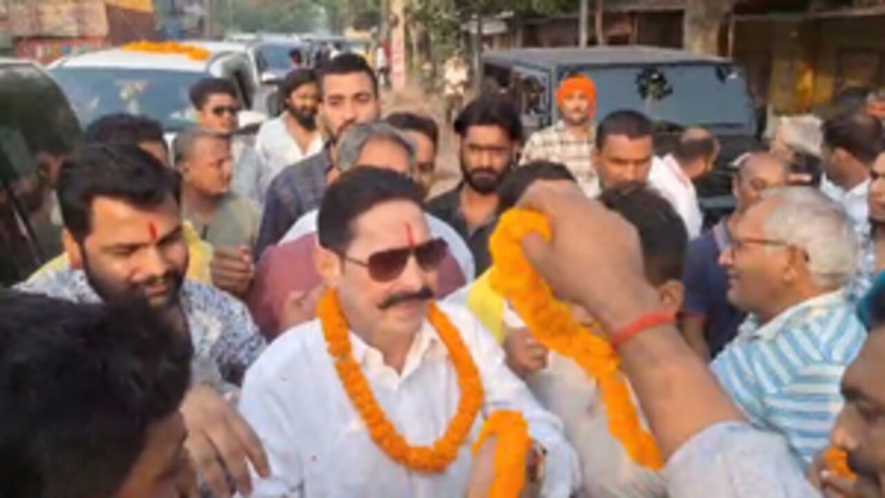 पूर्व बाहुबली विधायक अनंत सिंह जेल से बाहर निकले, समर्थकों ने किया स्वागत