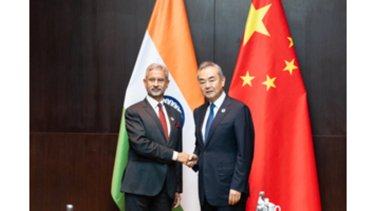 जयशंकर ने चीन के विदेश मंत्री से कहा, रिश्ते सामान्य बनाने के लिए एलएसी का सम्मान जरूरी